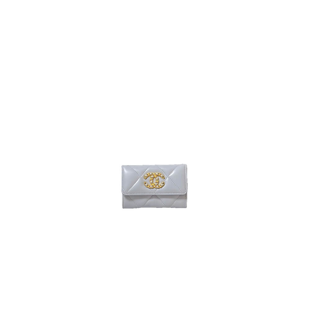 Chanel 19 flap card holder