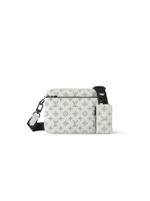 LV rio Messenger Bag