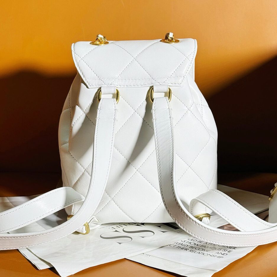 White CHANEL BACKPACK (high-end grade) - Image 4