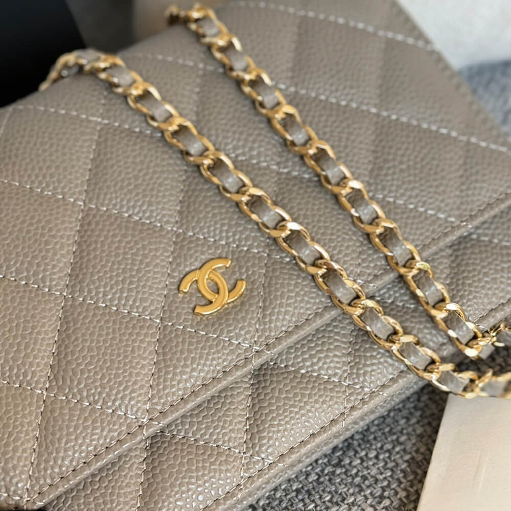 Chanel classic chain wallet - Image 5