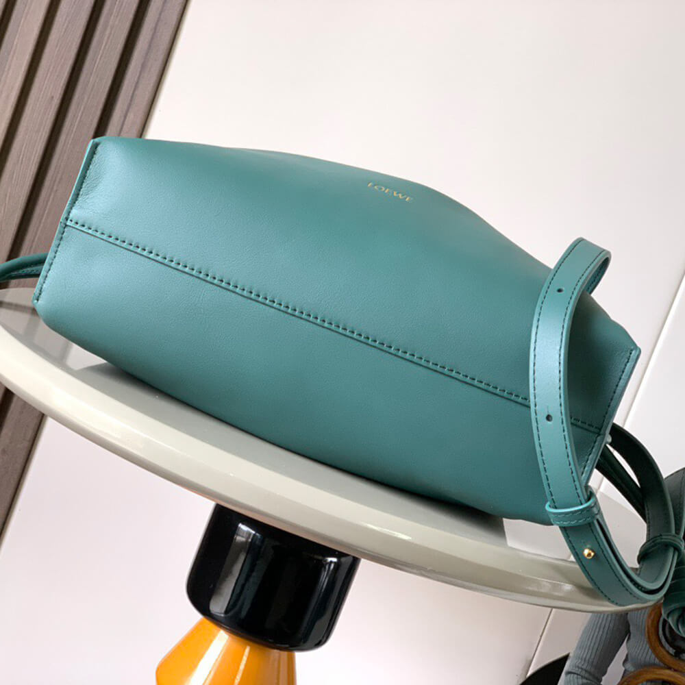 Vetiver LOEWE Medium Flamenco clutch in nappa calfskin (HIGH-END GRADE) - Image 5