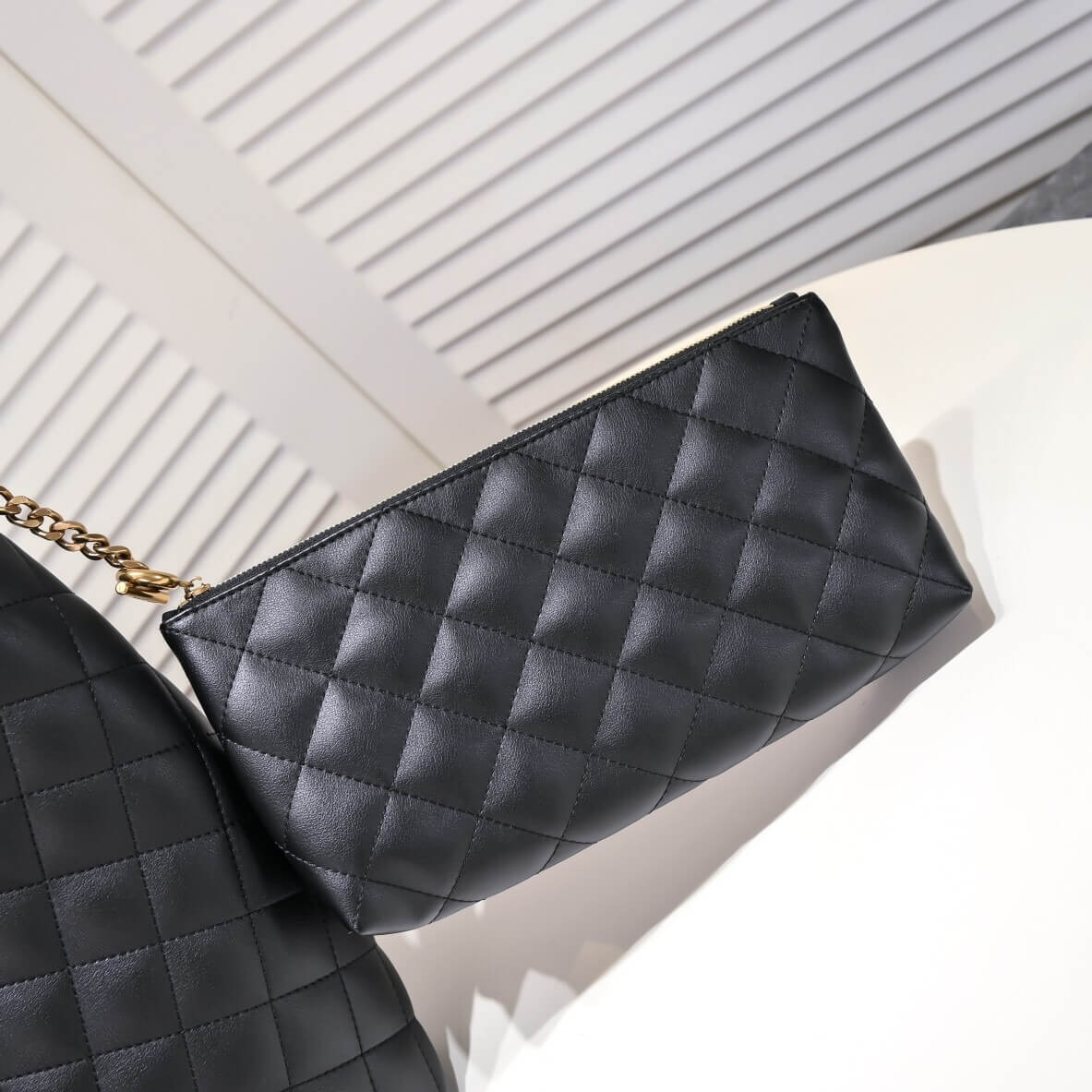 YSL Icare quilted lambskin oversized shopping bag (High-end grade) - Image 6