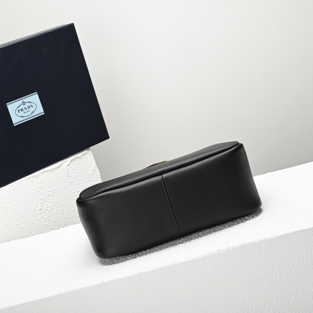 Black Prada Medium leather handbag - Image 6